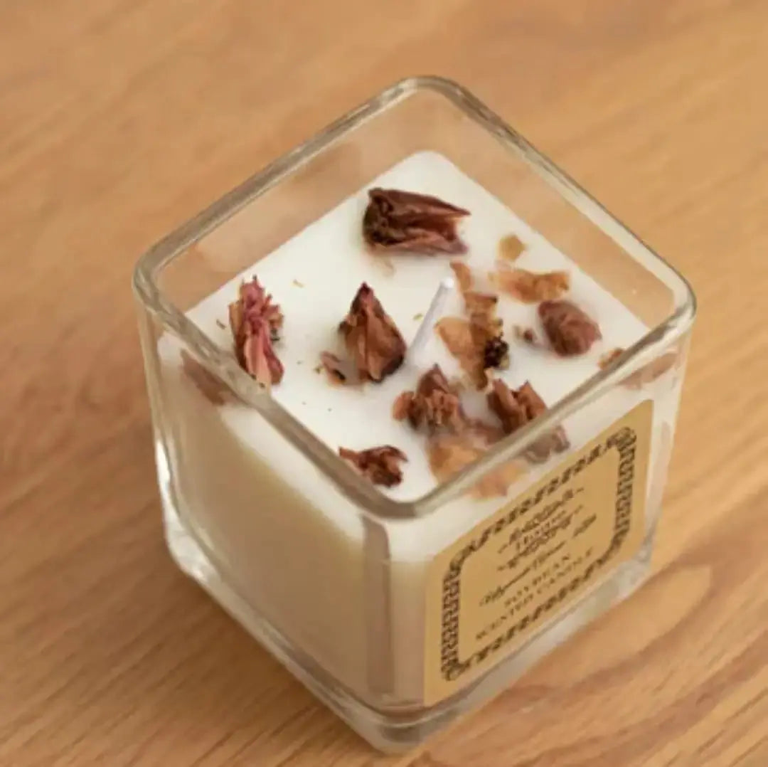 MESMERIZING CANDLE SPARKLES