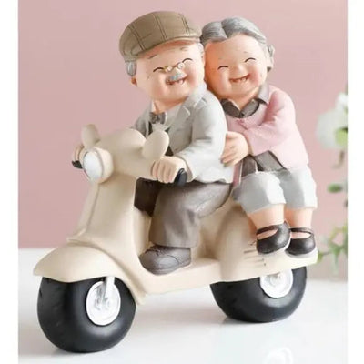 MINI LOVING COUPLE SCULPTURE RIDING SCOOTER