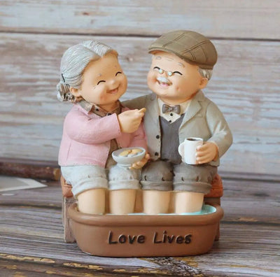 ETERNAL LOVE COUPLE SCULPTURE